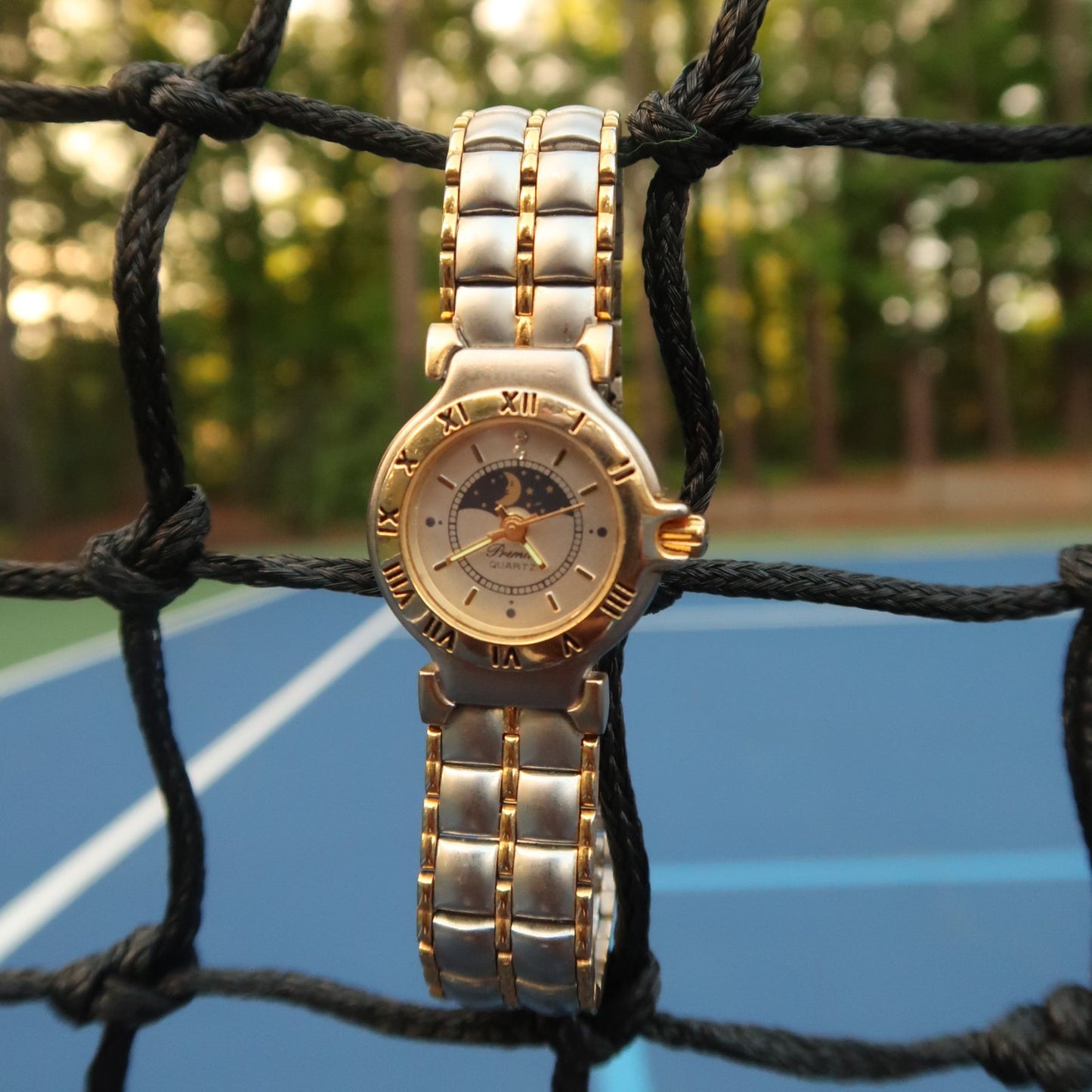 Two tone matte puffer band watch